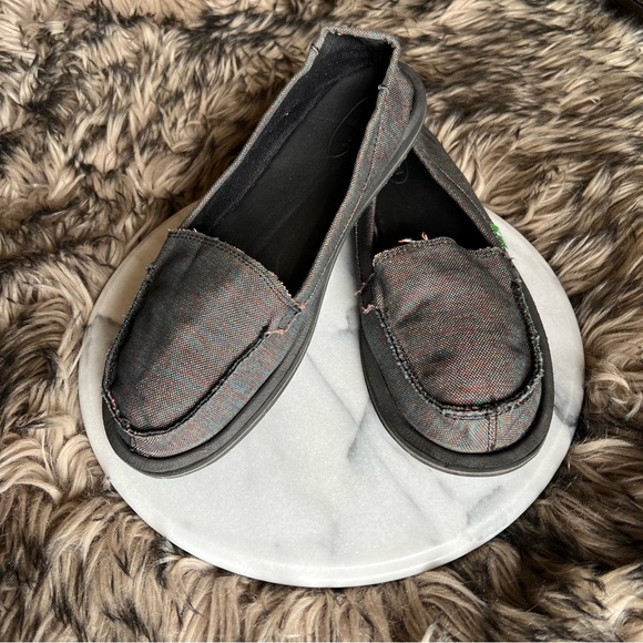 Sanuk Shorty Sidewalk Surfer Loafer - Picture 2 of 11